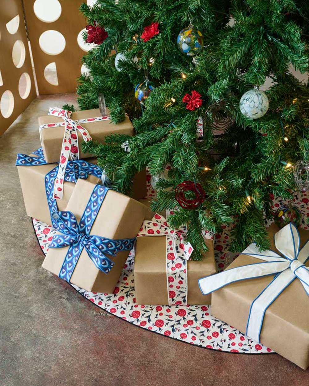 THE 2023 HOLIDAY GIFT GUIDES