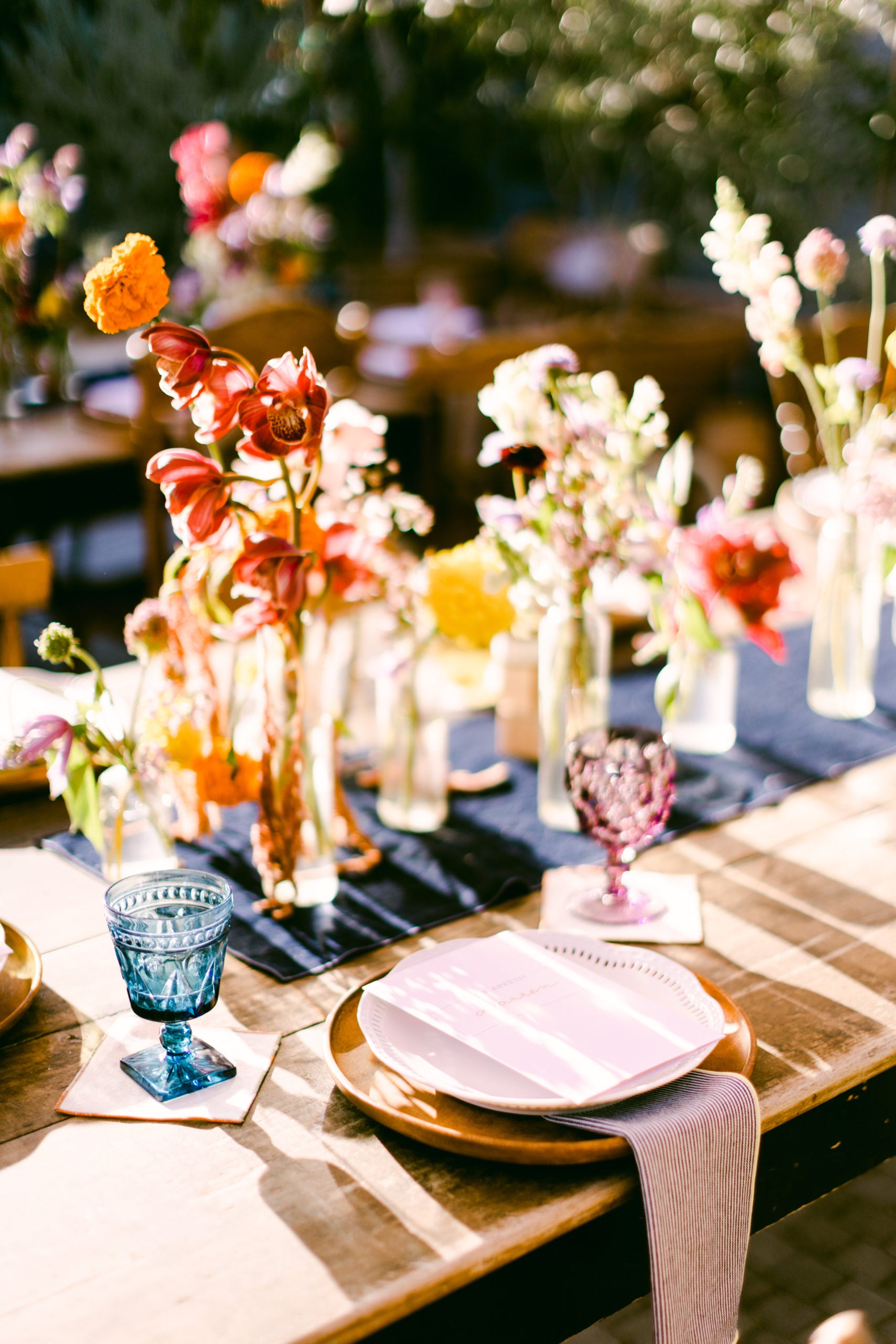 Atelier Saucier, Los Angeles-based custom cloth napkins, towels, table runners, cocktail sets and more! Custom monogramming.