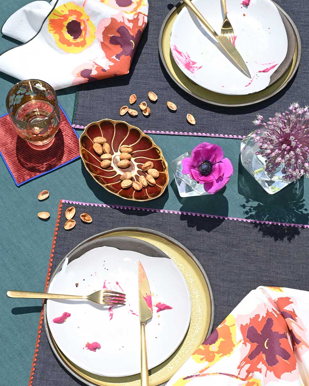 Atelier Saucier, Los Angeles-based custom cloth napkins, towels, table runners, cocktail sets and more! Custom monogramming.