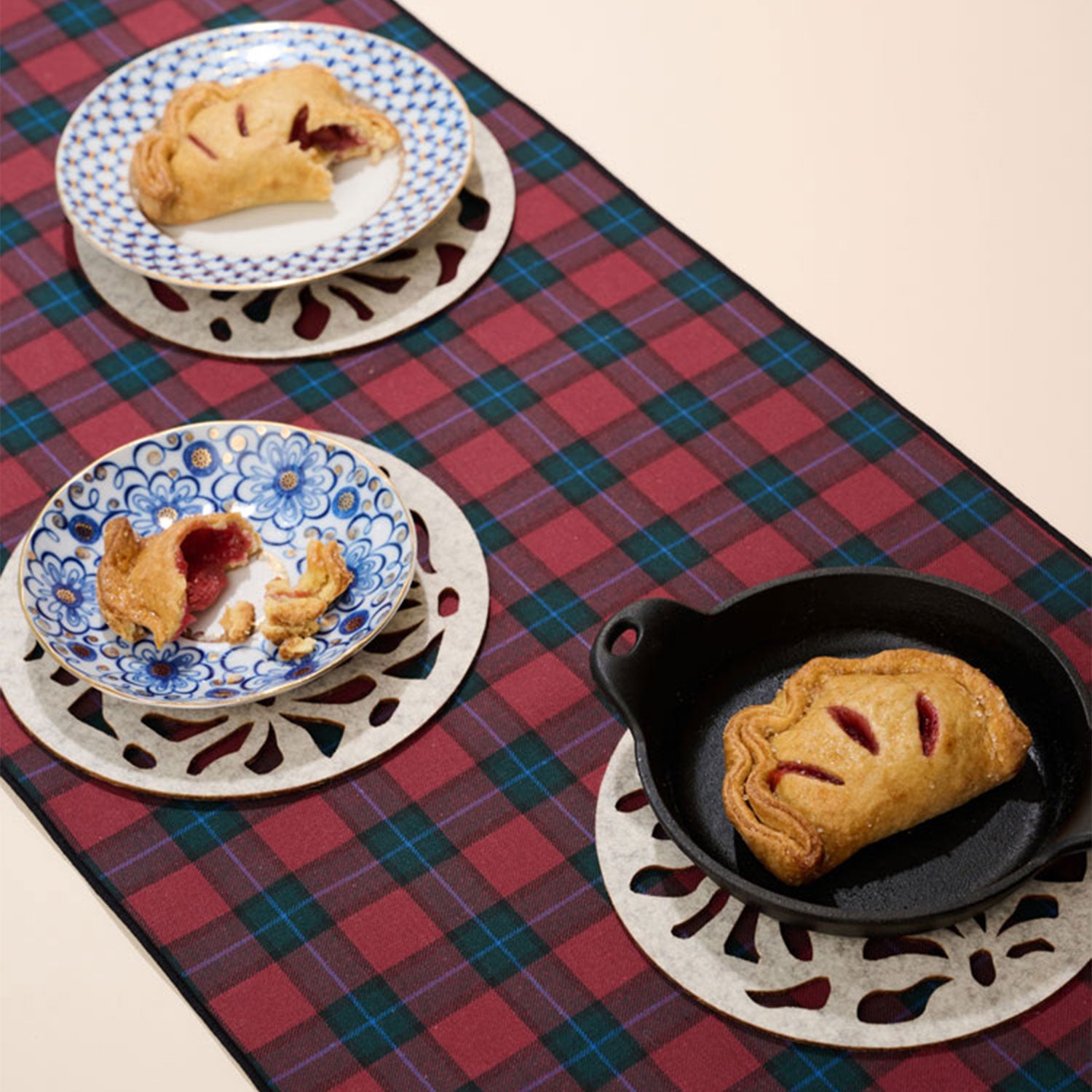 Doily Felt Trivet PLACEMATS ATELIER SAUCIER - Atelier Saucier