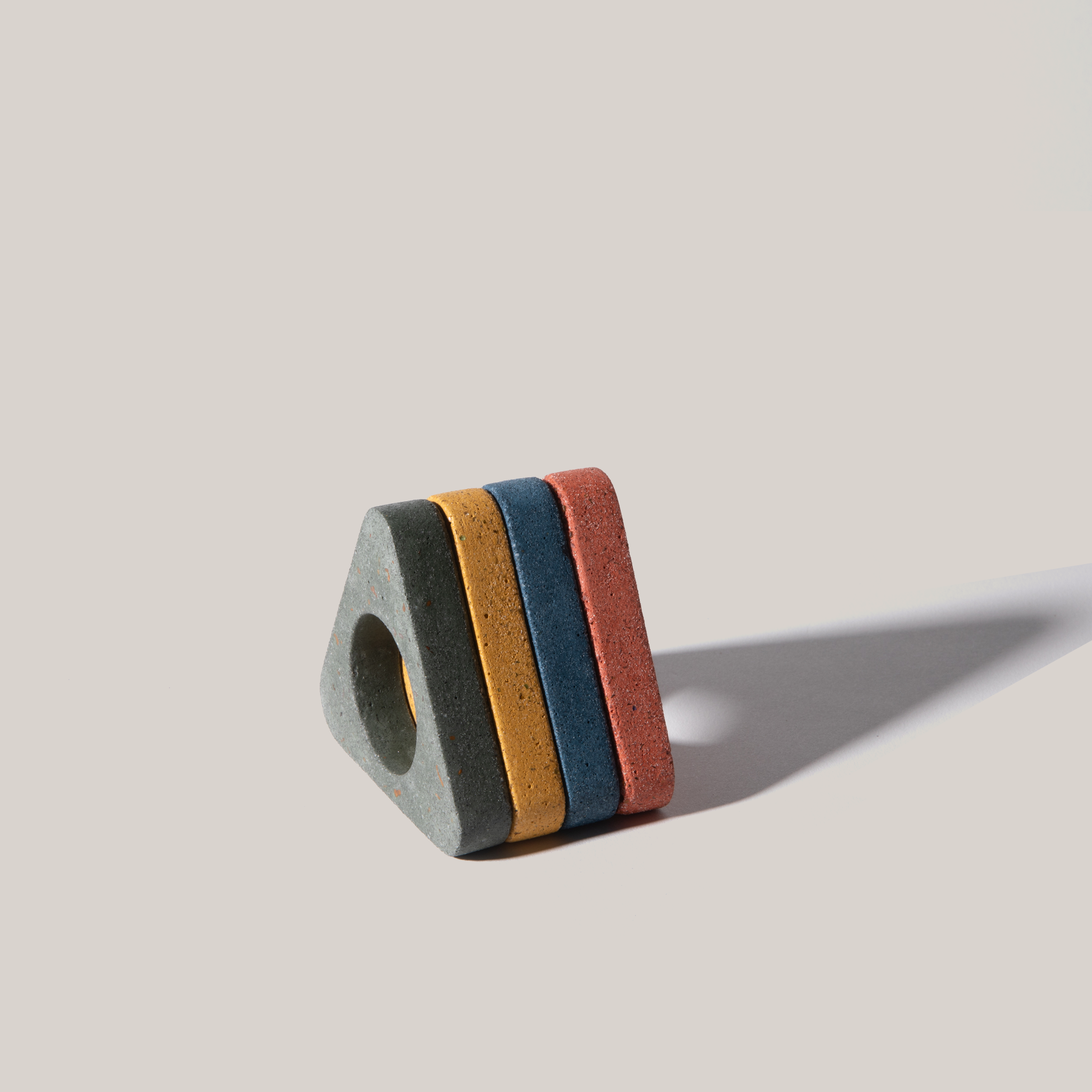 Concrete Rainbow Napkin Rings | Set of 4 Napkin Rings Pretti.Cool - Atelier Saucier