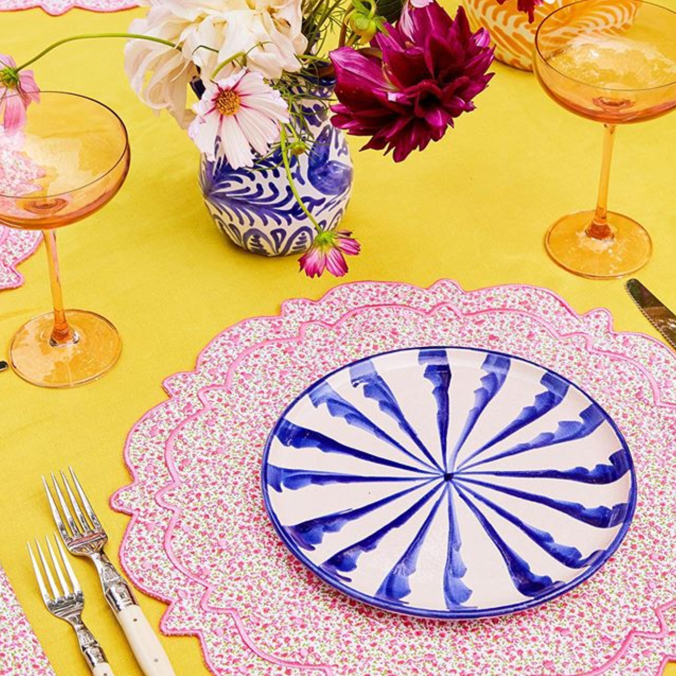 Hand-Painted Salad Plate | Traditional Blue Plates Pomelo Casa - Atelier Saucier