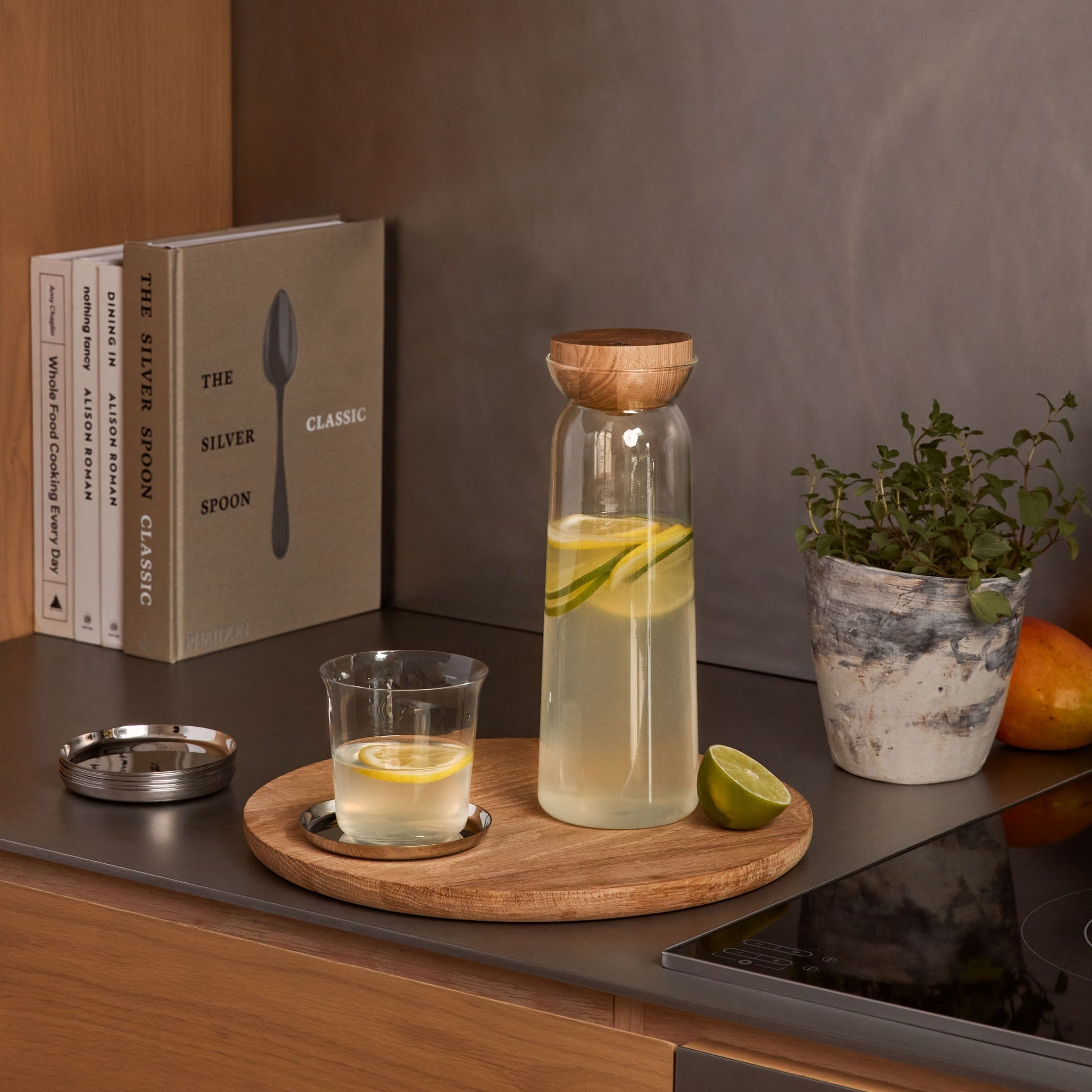 Teeter Carafe Pitchers + Carafes Holcomb - Atelier Saucier