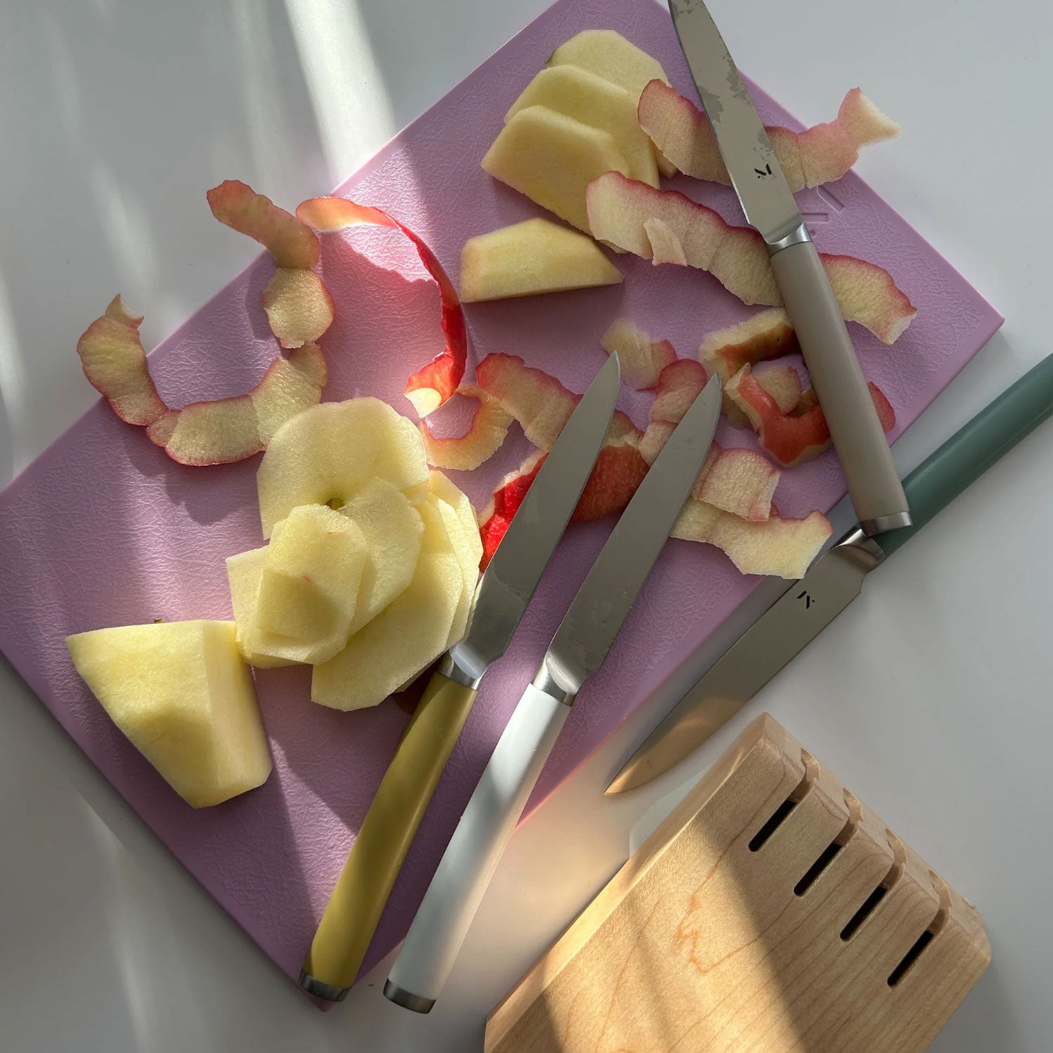 The Table Knives Flatware Material - Atelier Saucier
