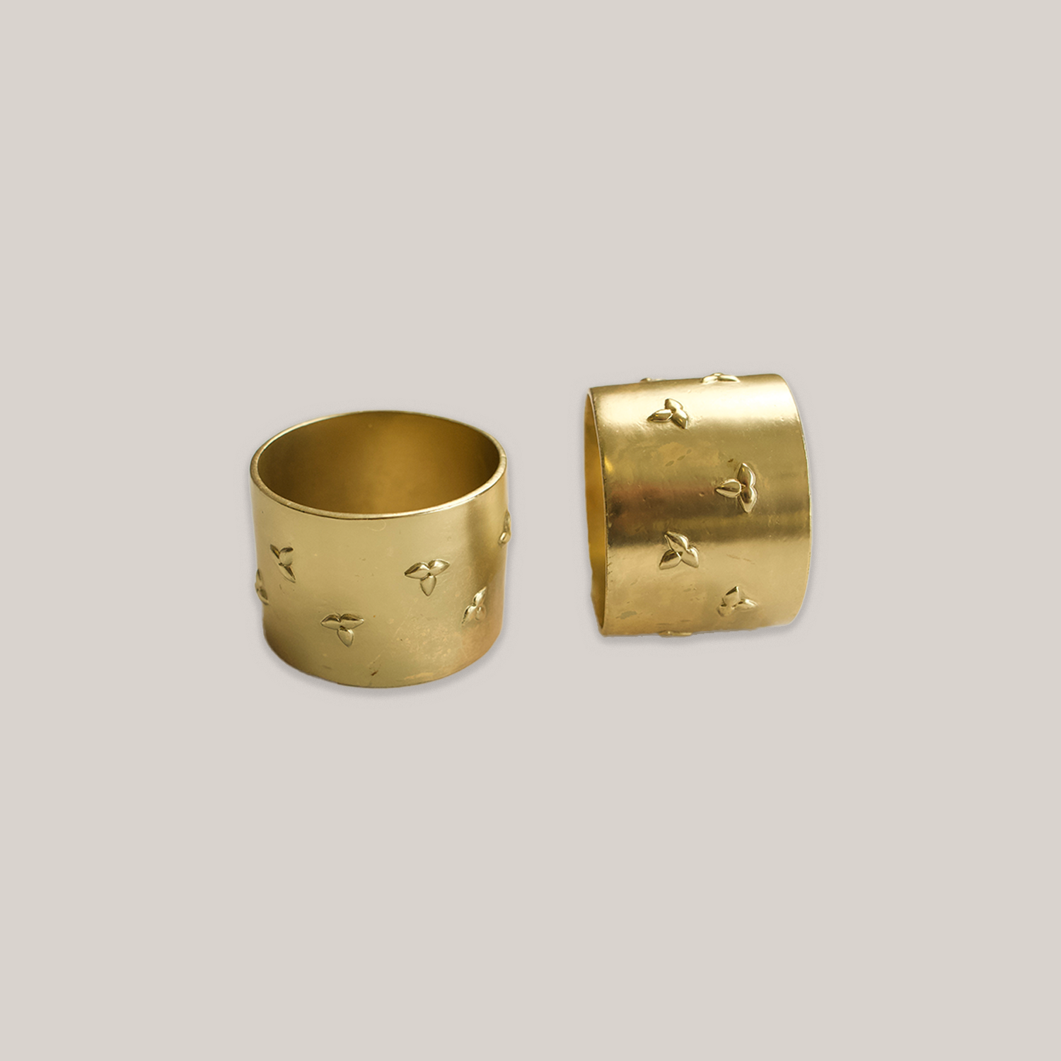 Brass Napkin Rings | Set of 2 Napkin Rings ATELIER SAUCIER - Atelier Saucier