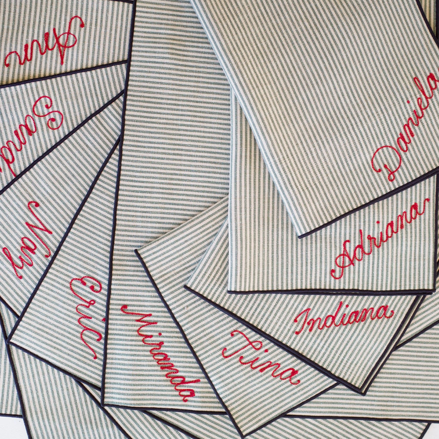 Custom Napkin Chain Stitch Embroidery | Set Of 8 NAPKINS ATELIER SAUCIER - Atelier Saucier