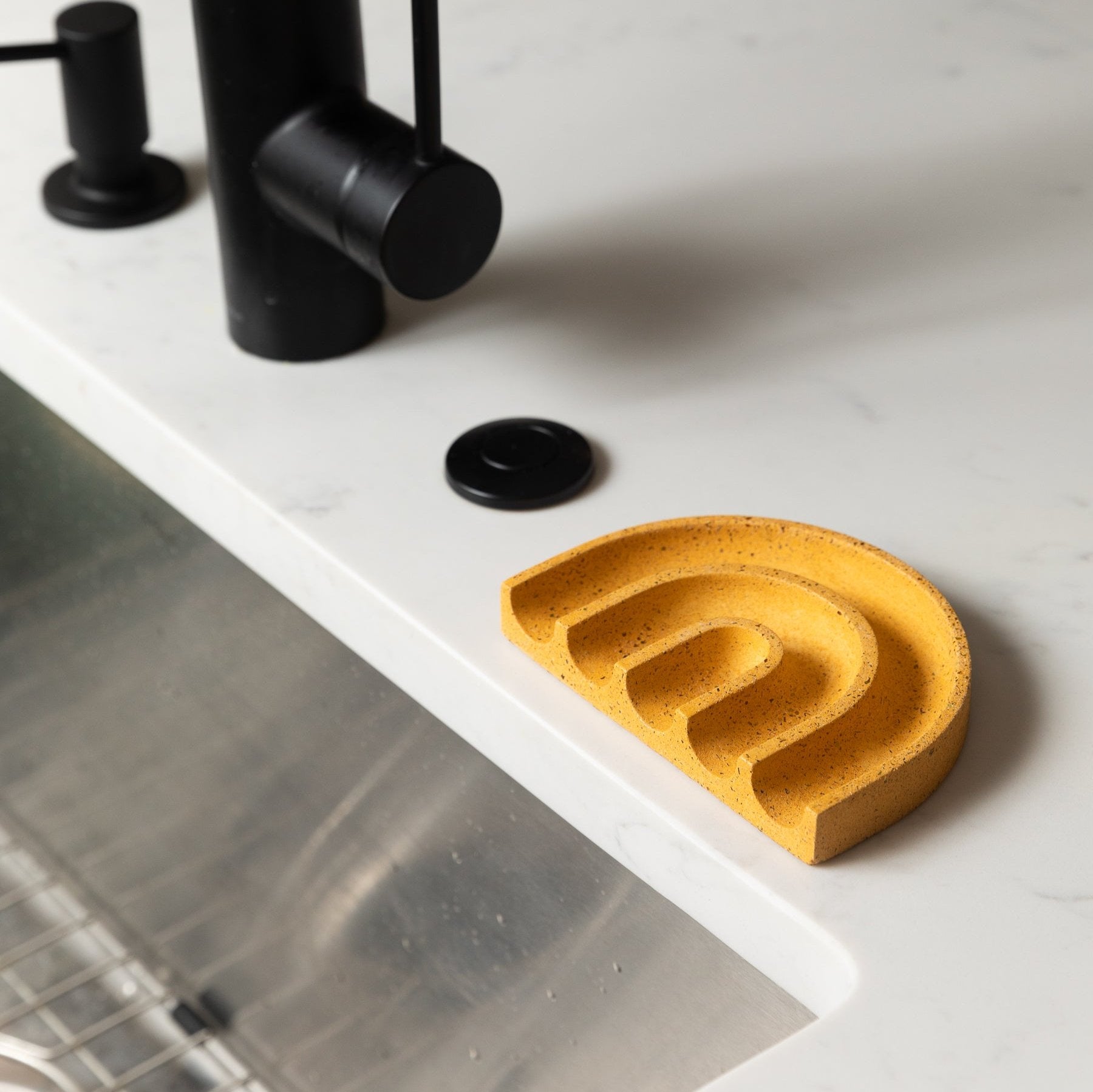 Sponge Rest | Marigold Terrazzo Soap Dishes + Sponge Rests Pretti.Cool - Atelier Saucier