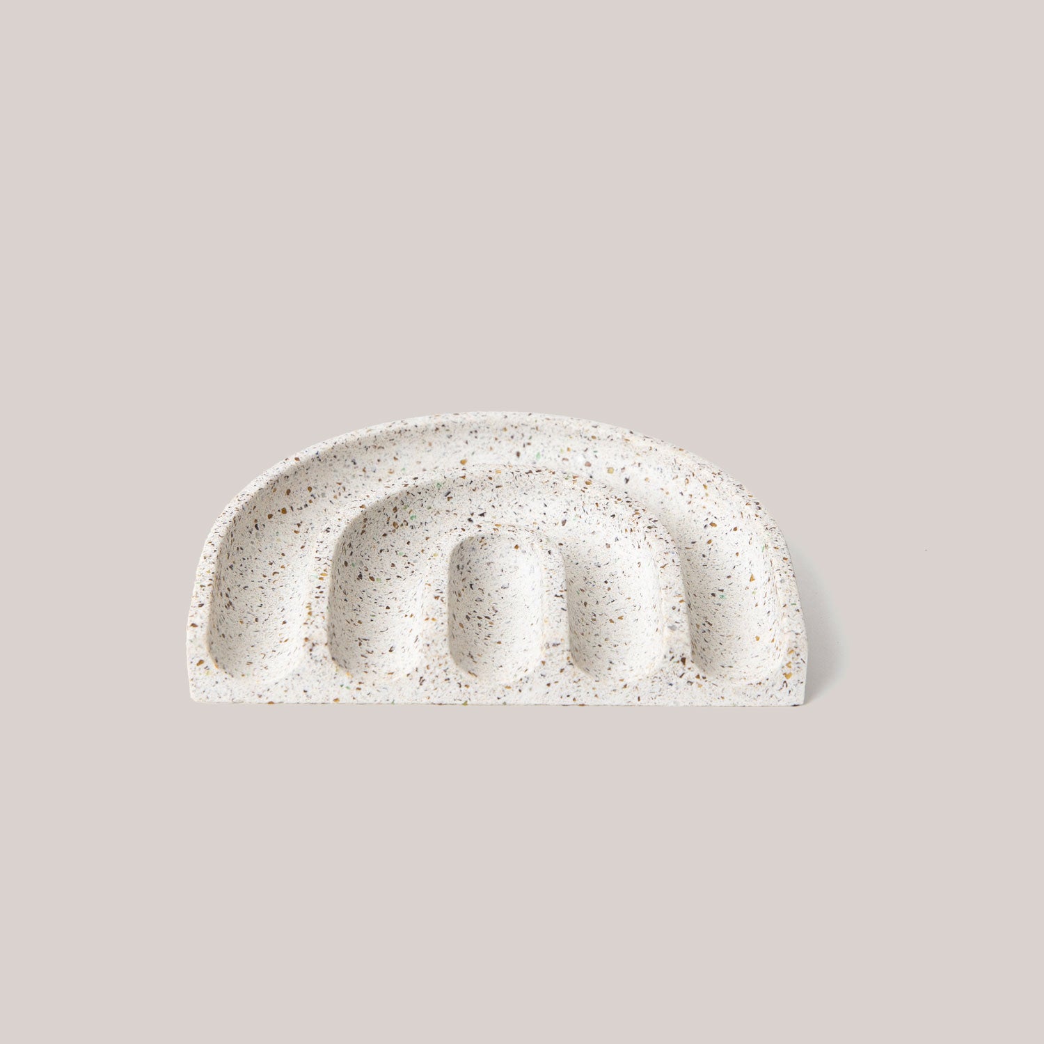Sponge Rest | White Terrazzo Soap Dishes + Sponge Rests Pretti.Cool - Atelier Saucier